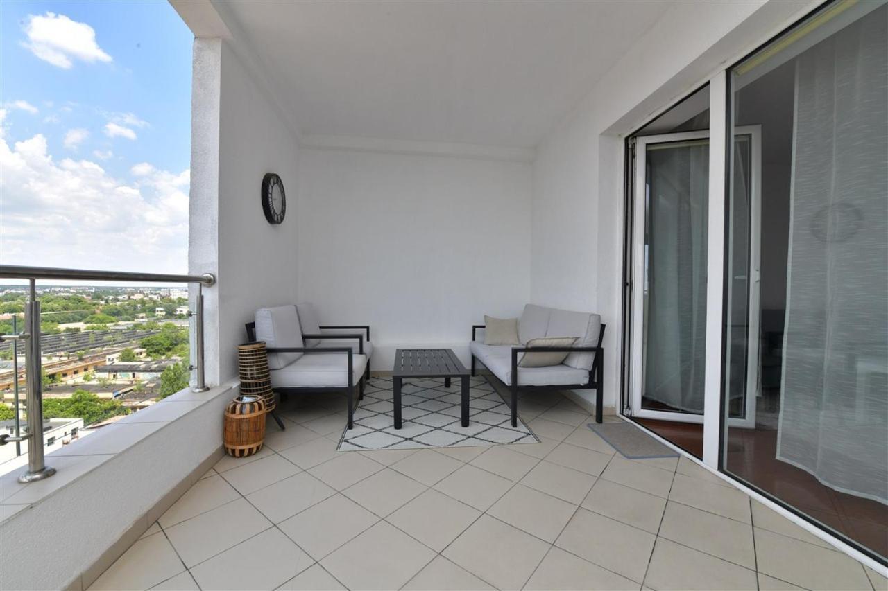 Apartament Lux 1 Mai Pod Bucarest Esterno foto